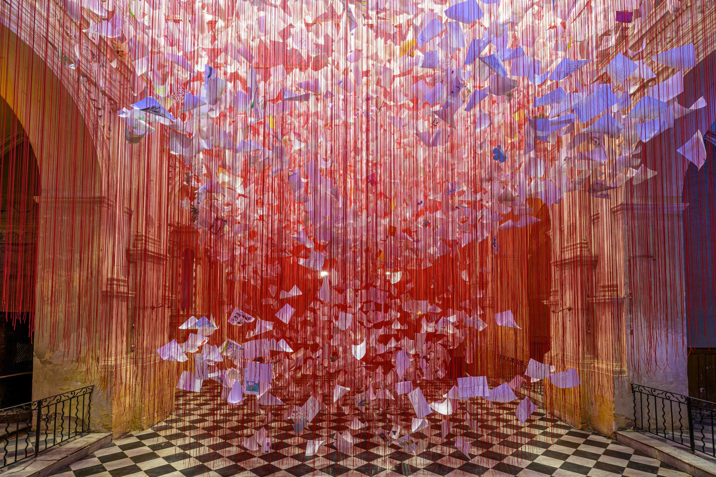 CHIHARU SHIOTA–塩田千春 CHIHARU SHIOTA–塩田千春